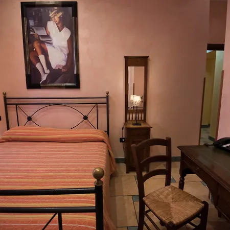 Schilizzi Hotel Nápoles