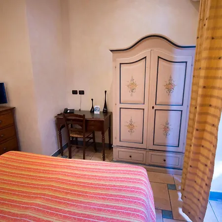 Schilizzi Hotell 3*